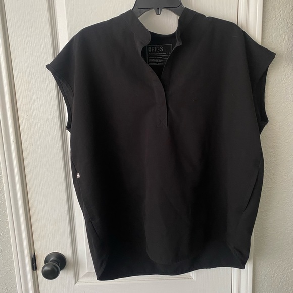 FIGS Rafaela Scrub Top Size Large - three available! - Picture 3 of 5